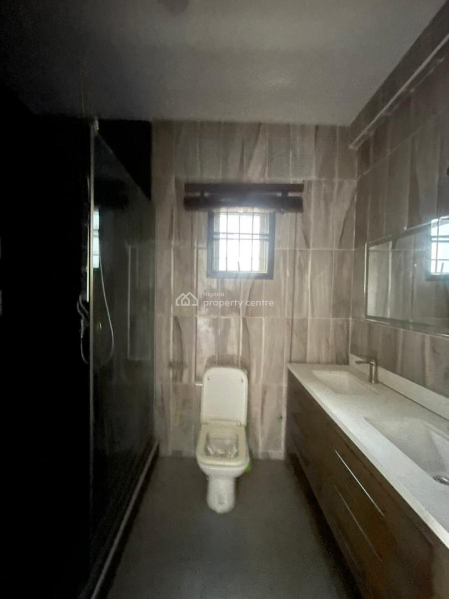 Luxury 3 Bedroom Flat with Bq, Central Lekki Estate, Lekki Phase 1, Lekki, Lagos, Flat / Apartment for Rent