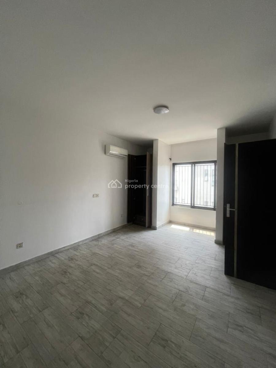 Luxury 3 Bedroom Flat with Bq, Central Lekki Estate, Lekki Phase 1, Lekki, Lagos, Flat / Apartment for Rent