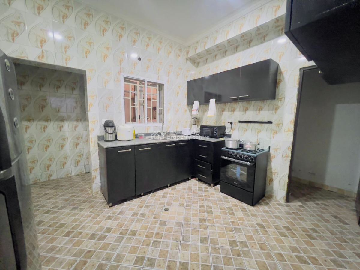 Well Furnished 2 Bedroom Flat on Ground Floor, Life Camp, Abuja, Flat / Apartment for Rent