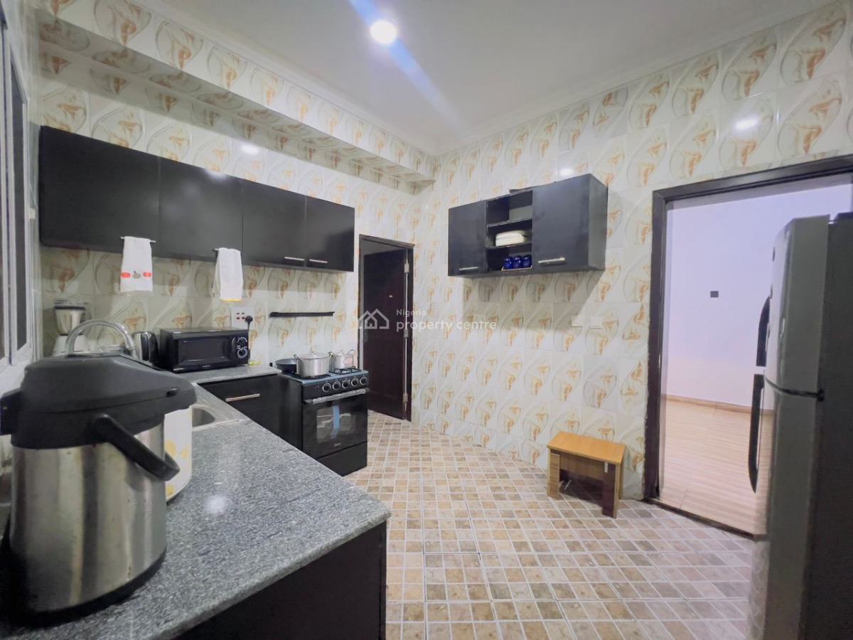 Well Furnished 2 Bedroom Flat on Ground Floor, Life Camp, Abuja, Flat / Apartment for Rent