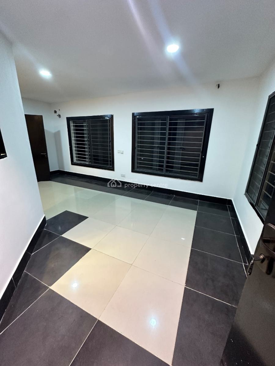 Executive Spacious 2 Bedroom, Lekki Right, Lekki Phase 1, Lekki, Lagos, Flat / Apartment for Rent