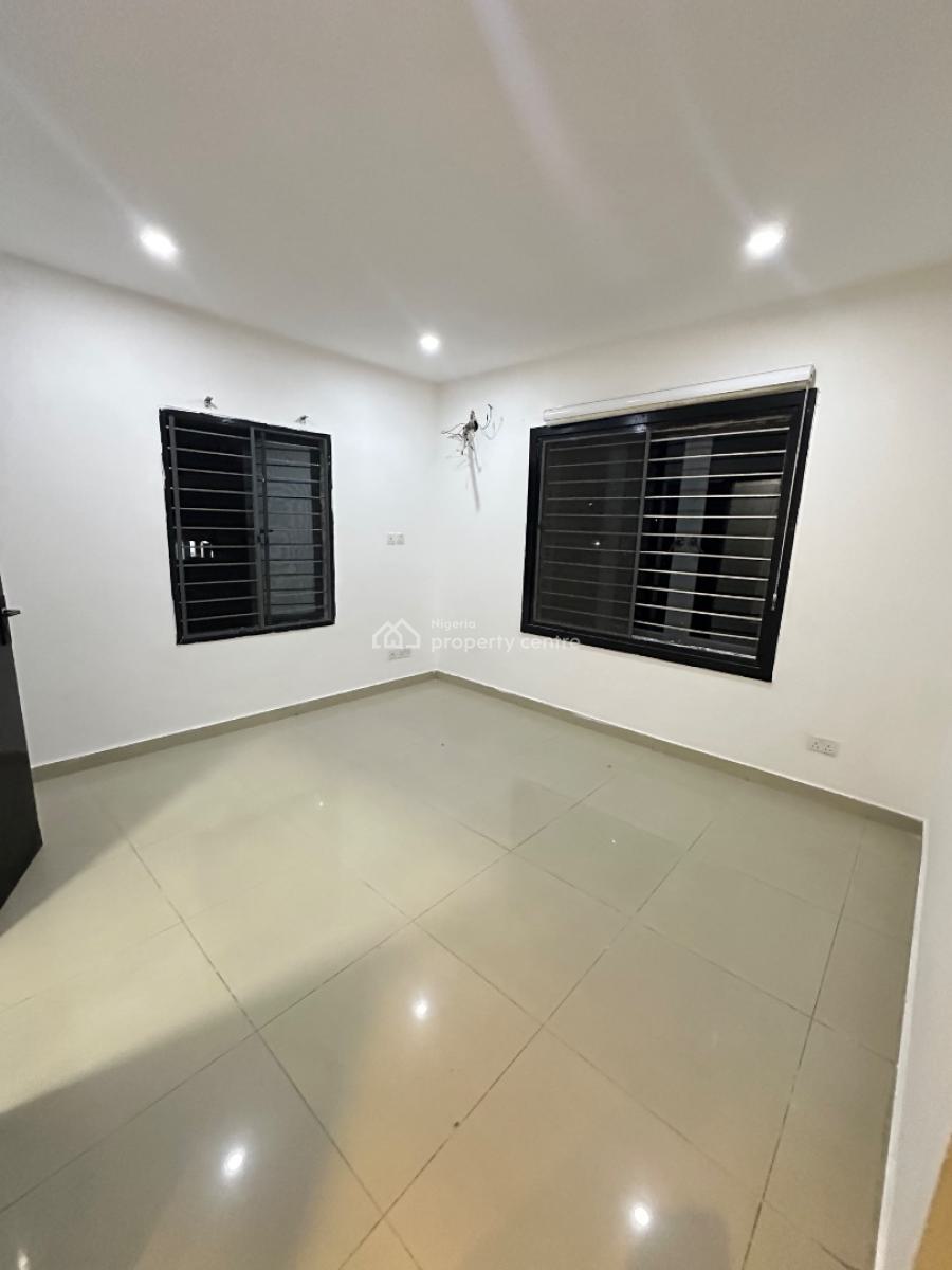 Executive Spacious 2 Bedroom, Lekki Right, Lekki Phase 1, Lekki, Lagos, Flat / Apartment for Rent