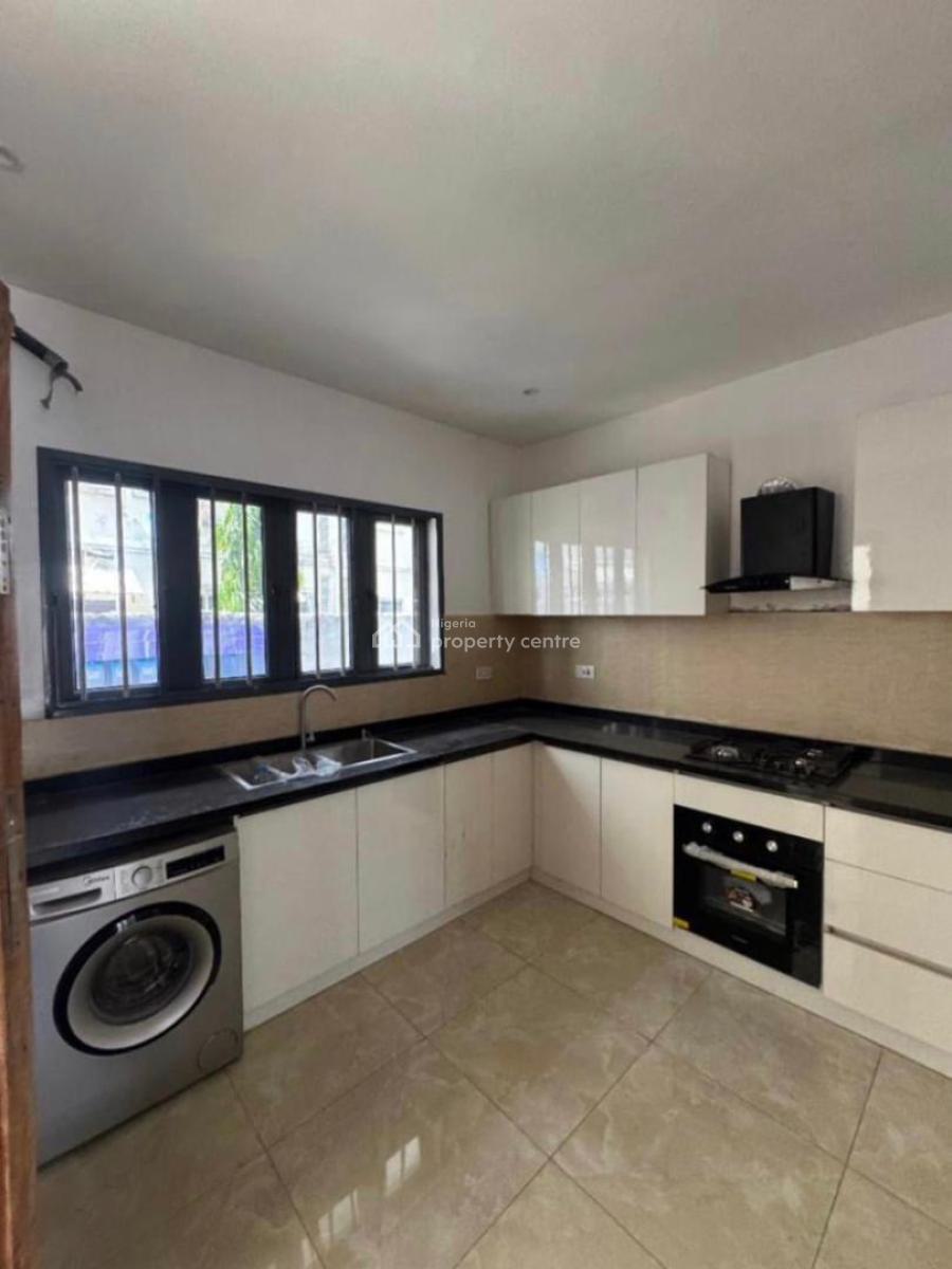 Brand New 4 Bedroom Terrace with a Room Bq, Lekki Phase 1, Lekki, Lagos, Terraced Duplex for Rent
