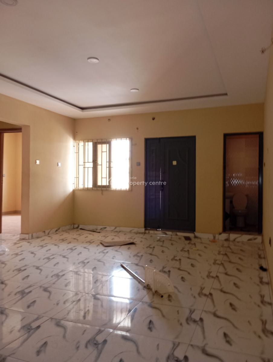 Decent 2 Bedroom Flat, Afolabi Street Off Adisa Balogun Between Ogudu-alapere Link, Alapere, Ketu, Lagos, Flat / Apartment for Rent
