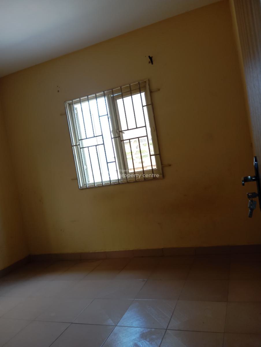 Decent 2 Bedroom Flat, Afolabi Street Off Adisa Balogun Between Ogudu-alapere Link, Alapere, Ketu, Lagos, Flat / Apartment for Rent
