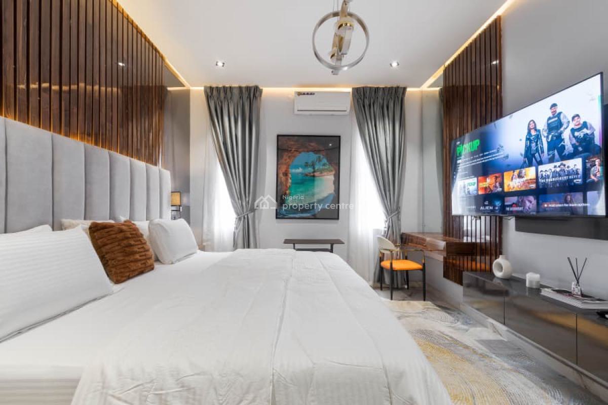 Very Neat Morden Day 2 Bedroom Apartment with Water View, Lekki Phase 1, Lekki, Lagos, Flat / Apartment Short Let