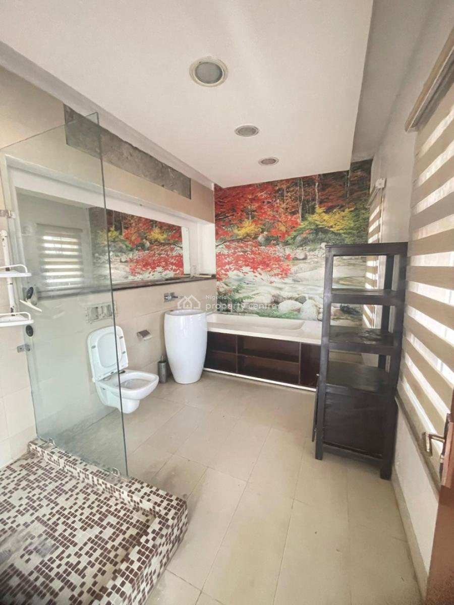 2 Bedroom Penthouse Apartment, Lekki Phase 1, Lekki, Lagos, Flat / Apartment for Rent