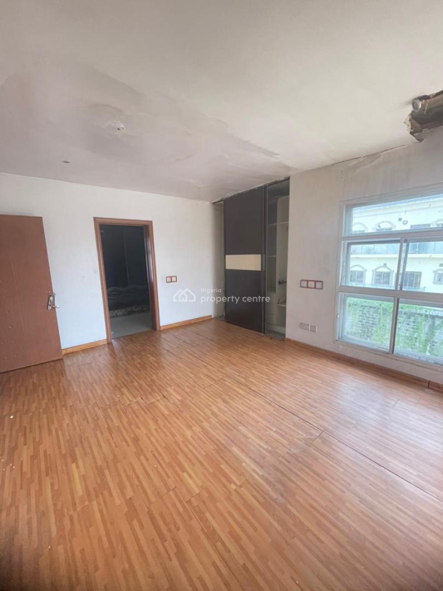 2 Bedroom Penthouse Apartment, Lekki Phase 1, Lekki, Lagos, Flat / Apartment for Rent