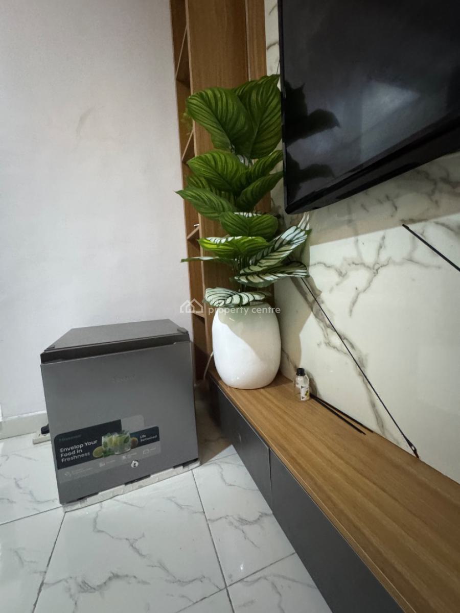 Luxury Studio Apartment, Onike, Yaba, Lagos, Self Contain (single Rooms) Short Let