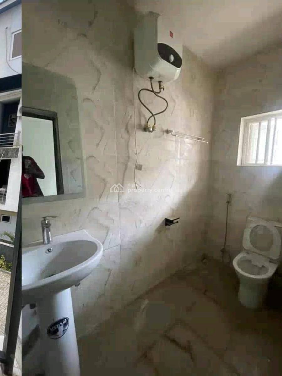 4 Bedroom Terrace Duplex, Guzape District, Abuja, Terraced Duplex for Sale