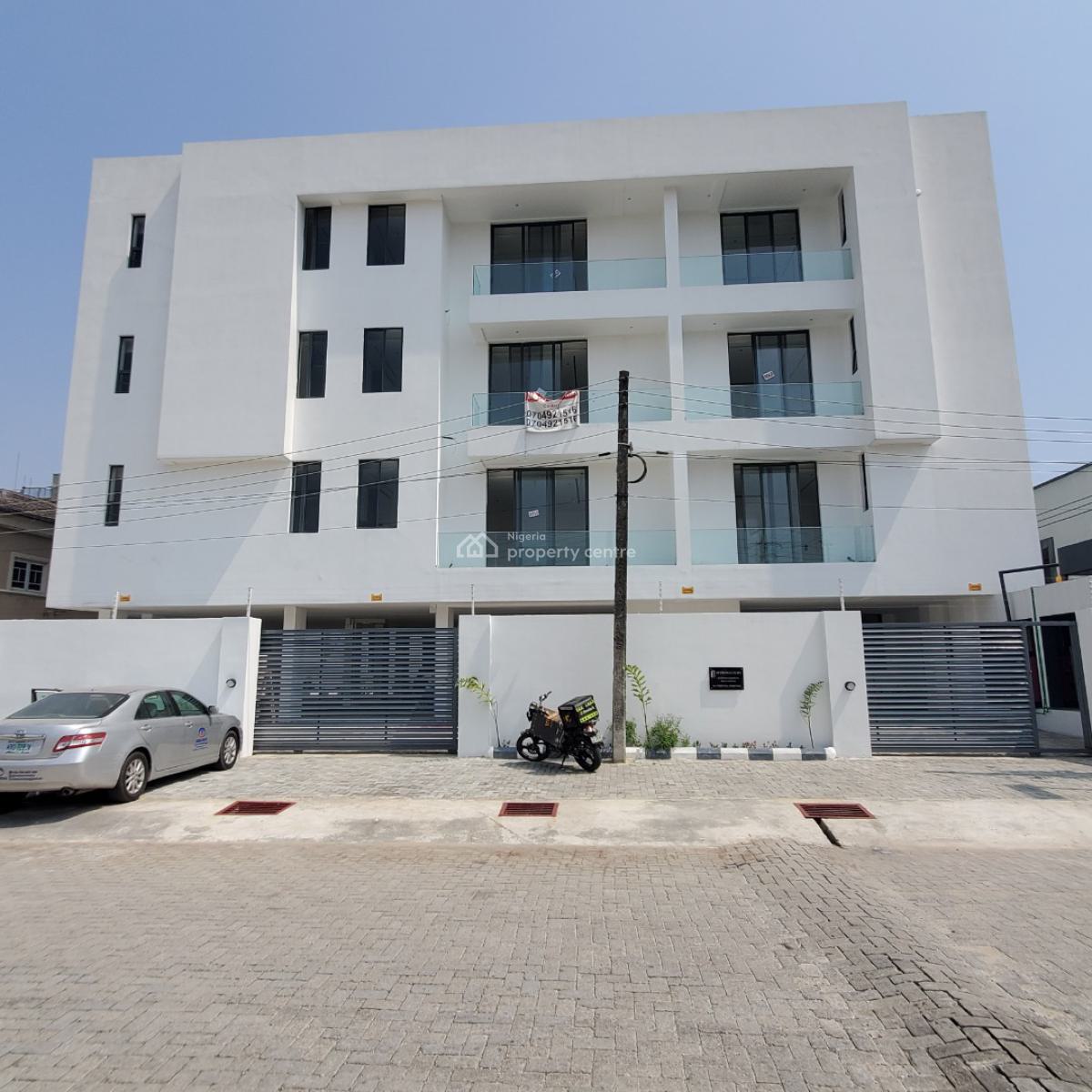 Excellent 2 Bedroom Apartment with a Pool, Gym, Elevator, Lekki Phase 1, Lekki, Lagos, Flat / Apartment for Sale