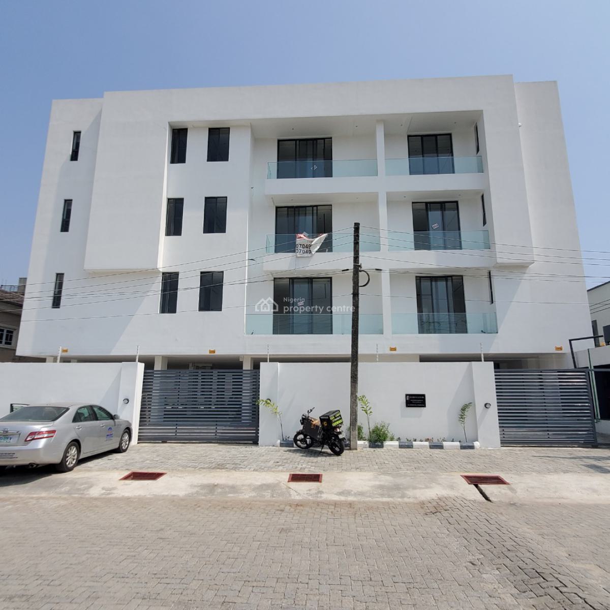 Excellent 2 Bedroom Apartment with a Pool, Gym, Elevator, Lekki Phase 1, Lekki, Lagos, Flat / Apartment for Sale