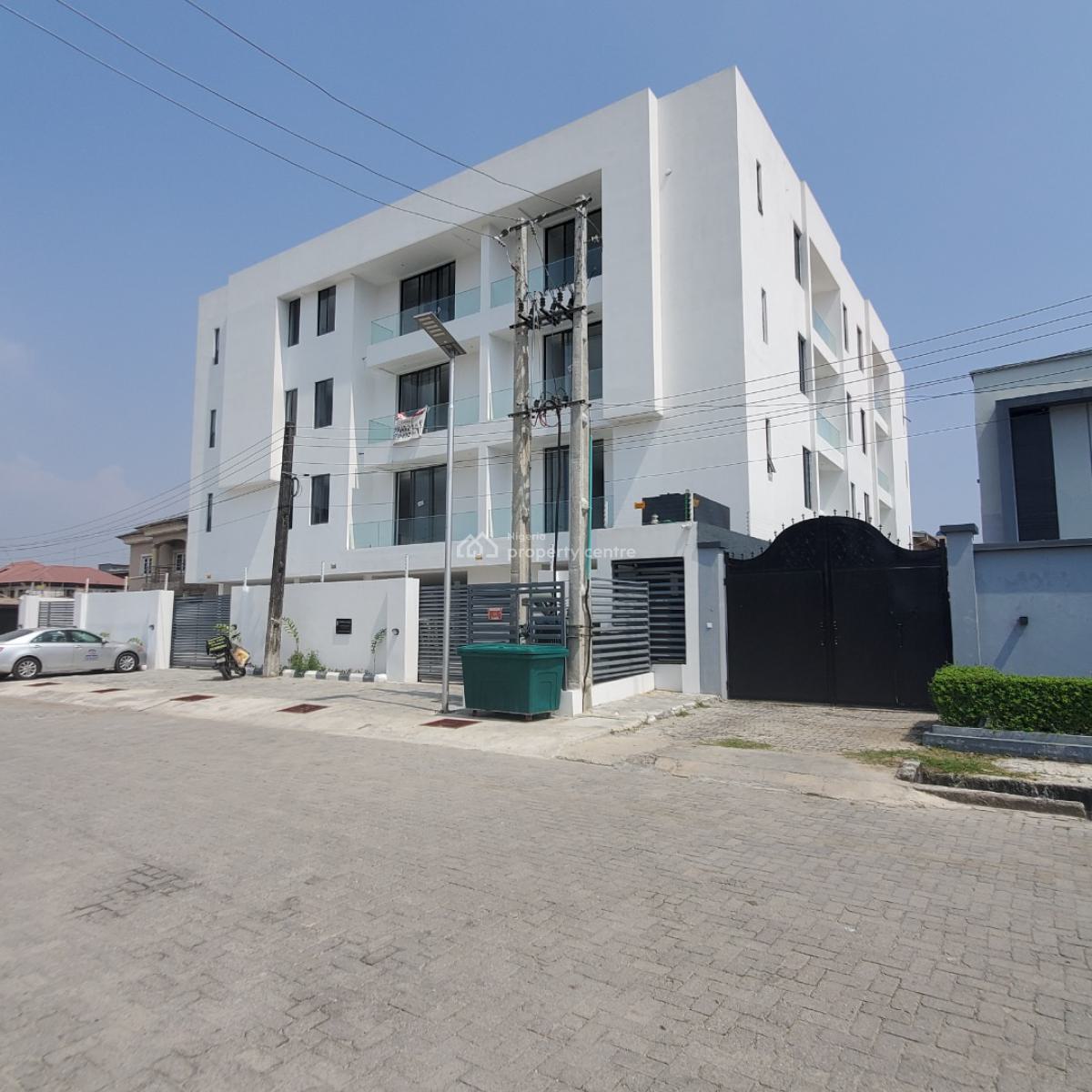 Excellent 2 Bedroom Apartment with a Pool, Gym, Elevator, Lekki Phase 1, Lekki, Lagos, Flat / Apartment for Sale
