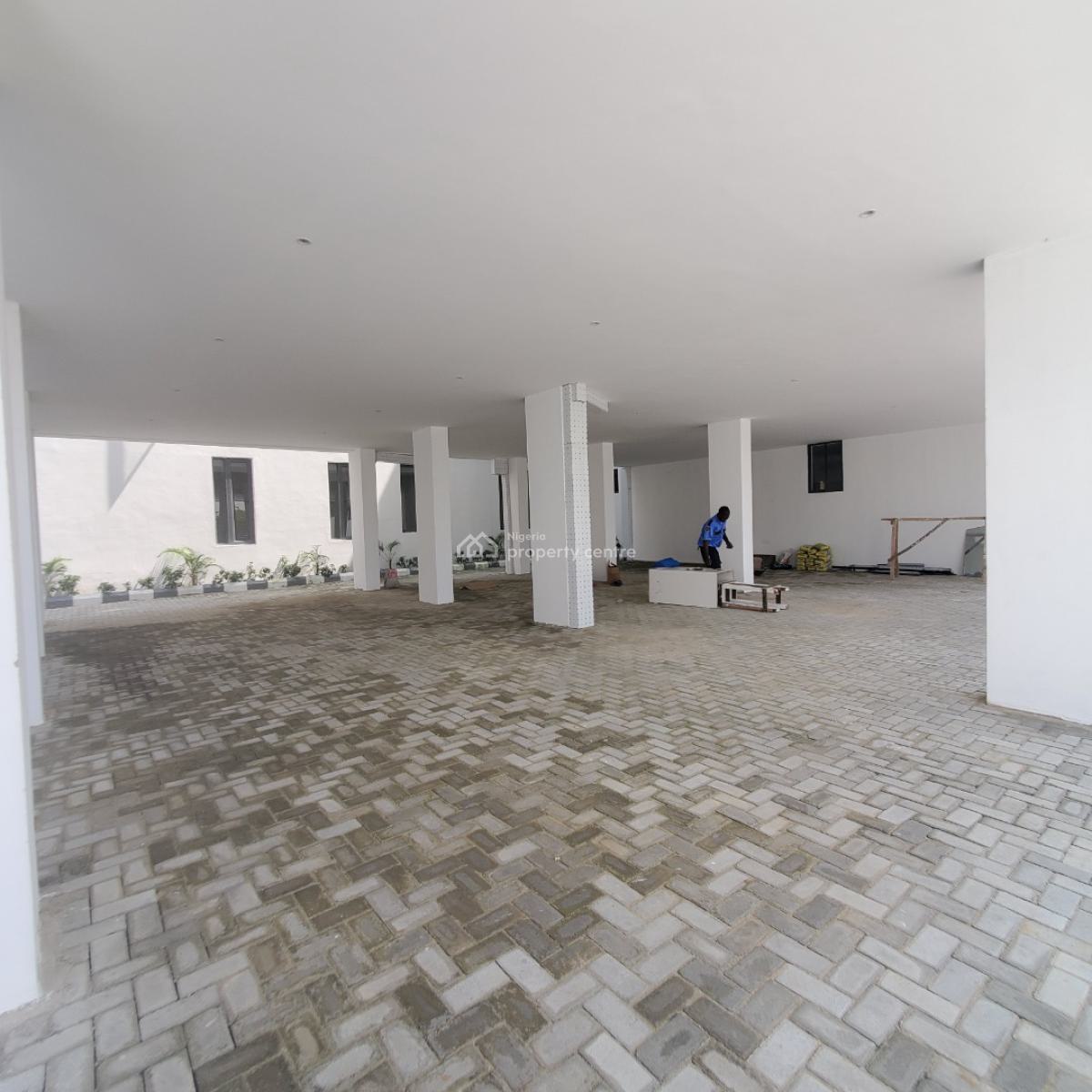 Excellent 2 Bedroom Apartment with a Pool, Gym, Elevator, Lekki Phase 1, Lekki, Lagos, Flat / Apartment for Sale
