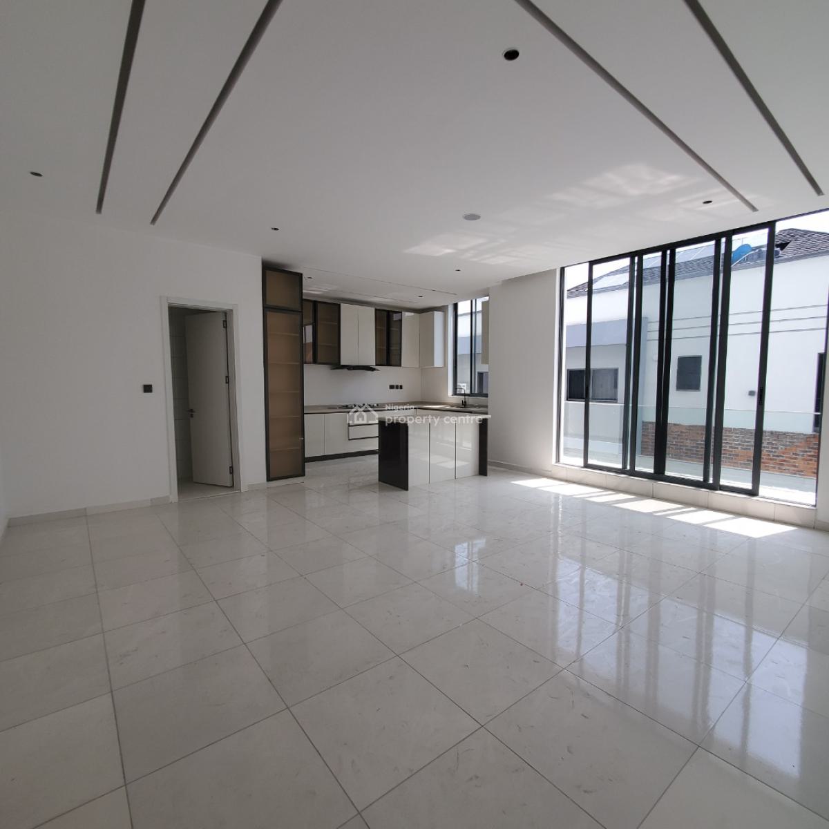 Excellent 2 Bedroom Apartment with a Pool, Gym, Elevator, Lekki Phase 1, Lekki, Lagos, Flat / Apartment for Sale