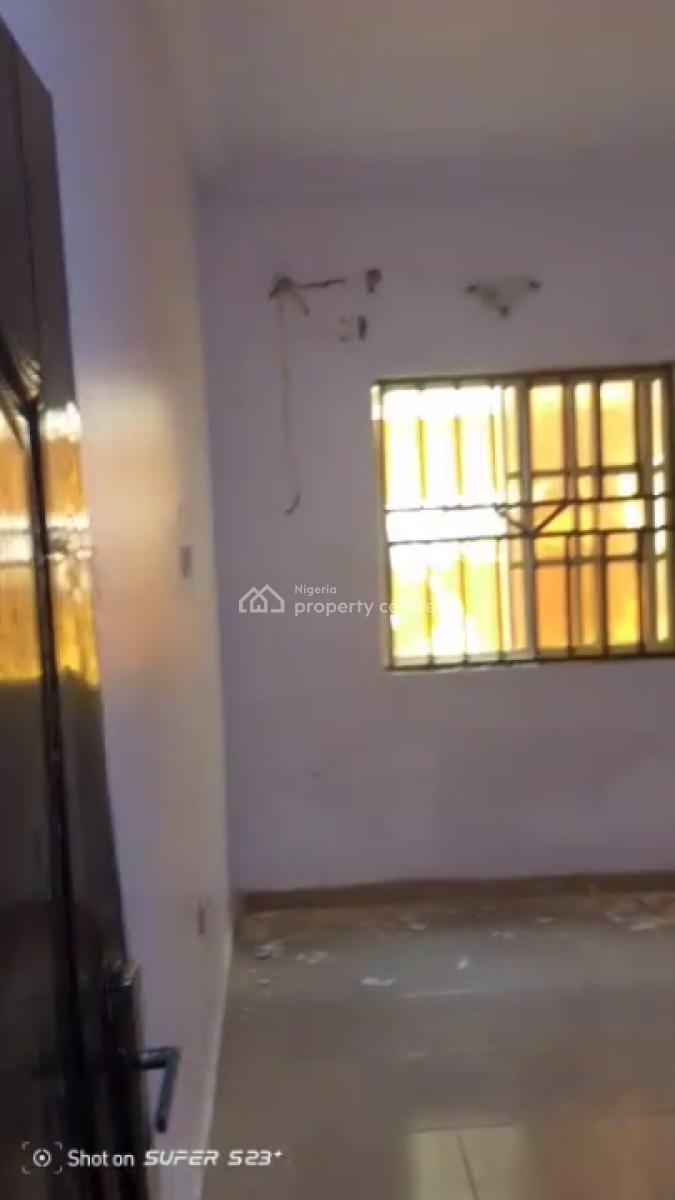 Well Maintained 2 Bedroom Flat, Abule Parapo, Awoyaya, Ibeju Lekki, Lagos, Flat / Apartment for Rent