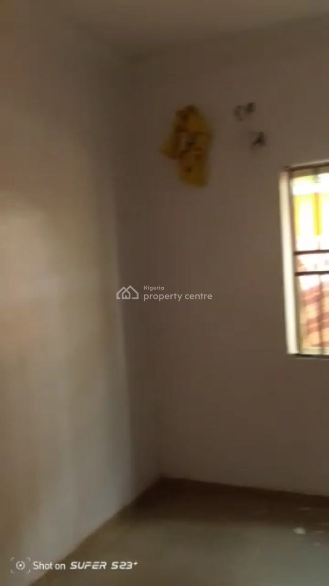 Well Maintained 2 Bedroom Flat, Abule Parapo, Awoyaya, Ibeju Lekki, Lagos, Flat / Apartment for Rent