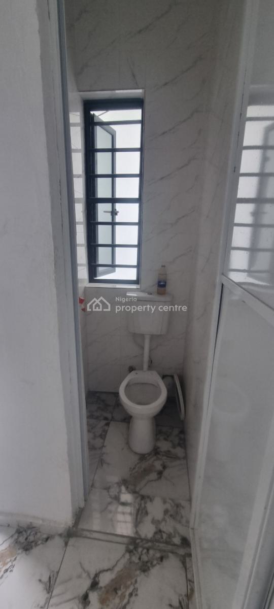 4 Bedrooms Semi Detached with Bq, Abraham Adesanya Roundabout, Ajah, Lagos, Semi-detached Duplex for Sale