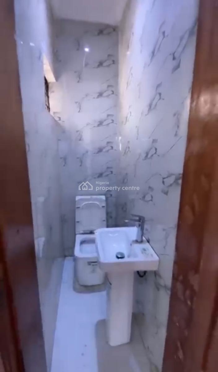 Spacious Three (3) Bedroom Apartment, Ikota Villa Estate, Ikota, Lekki, Lagos, Flat / Apartment for Rent