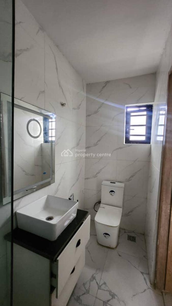 Elegantly Designed 2 Bedroom Penthouse in Serene Environment, Ologolo, Lekki, Lagos, Flat / Apartment for Sale