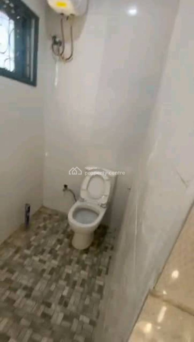 2 Bedroom Apartment, Dawaki, Gwarinpa, Abuja, Flat / Apartment for Rent