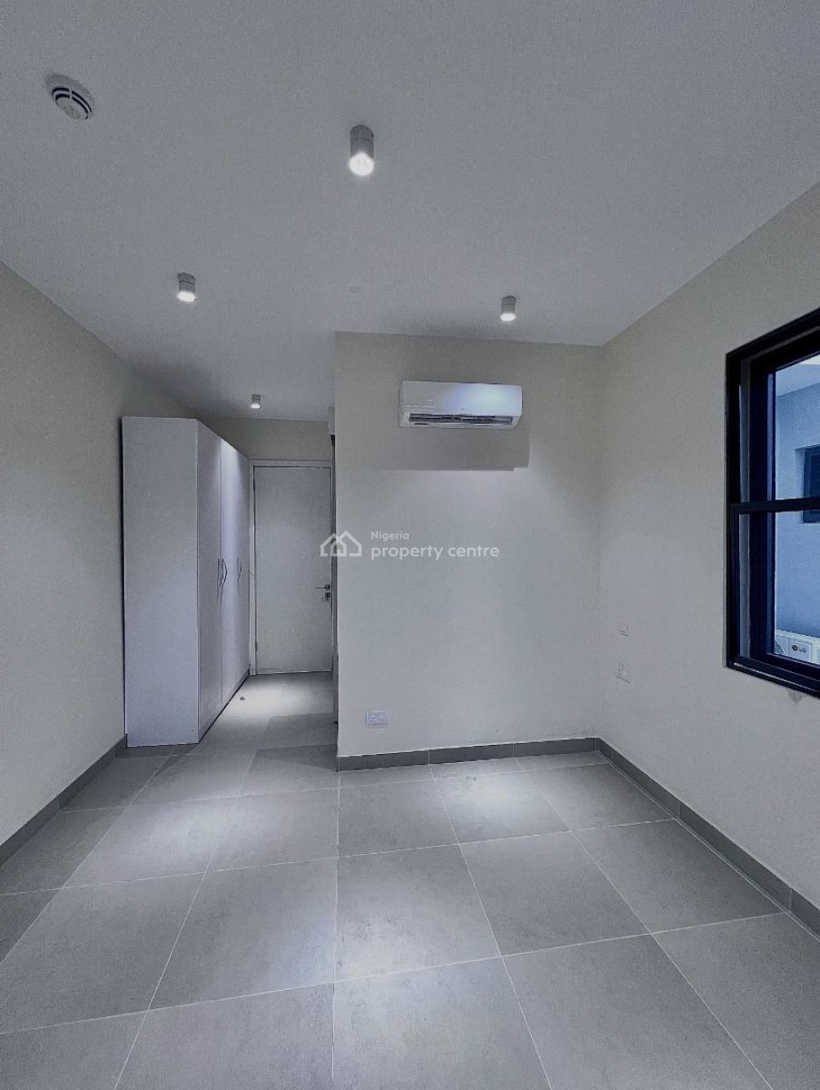 Fully Serviced 2 Bedroom Apartment, Lekki Phase 1, Lekki Phase 1, Lekki, Lagos, Block of Flats for Sale