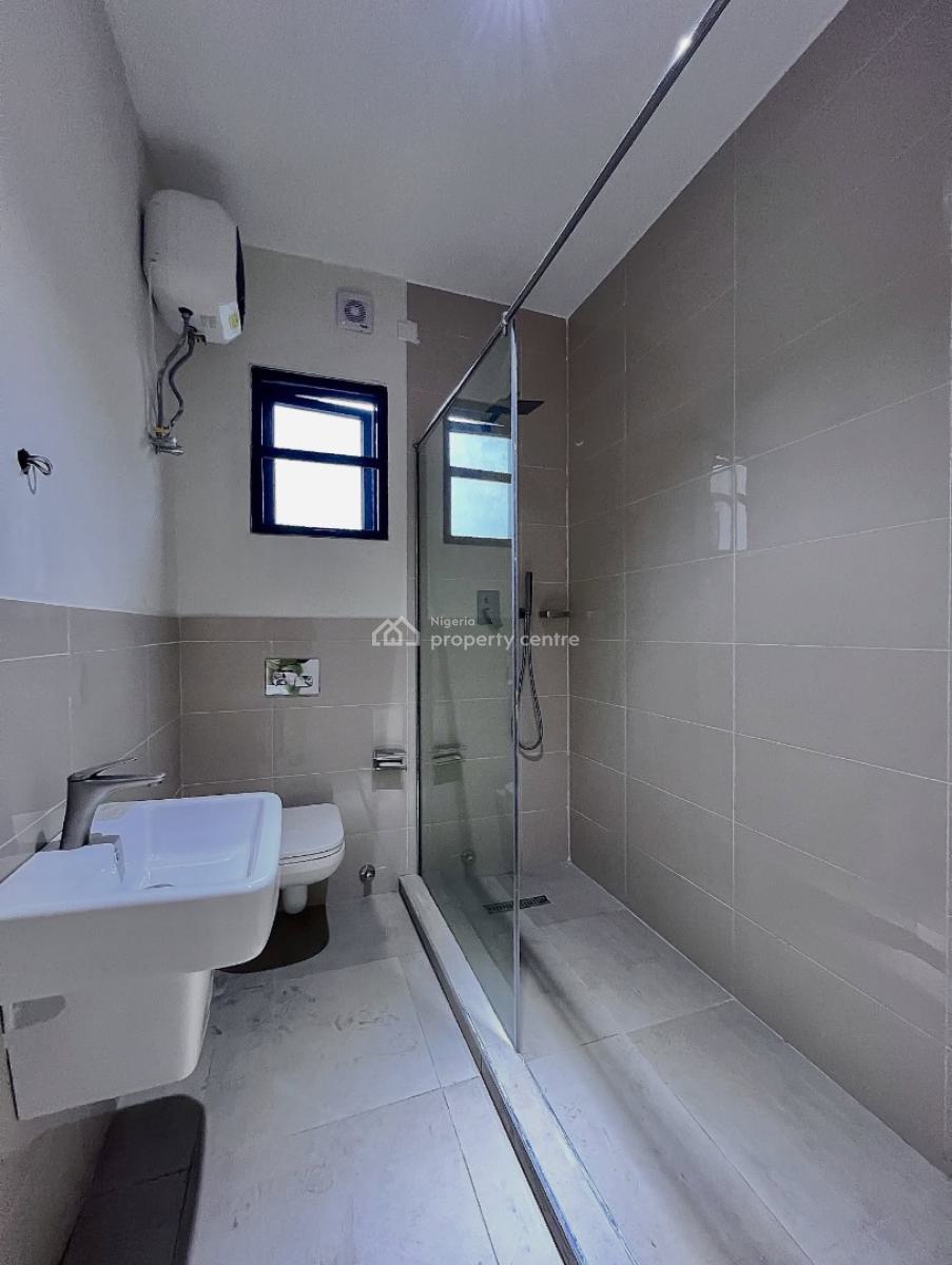 Fully Serviced 2 Bedroom Apartment, Lekki Phase 1, Lekki Phase 1, Lekki, Lagos, Block of Flats for Sale