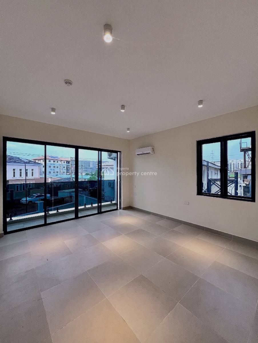 Fully Serviced 2 Bedroom Apartment, Lekki Phase 1, Lekki Phase 1, Lekki, Lagos, Block of Flats for Sale