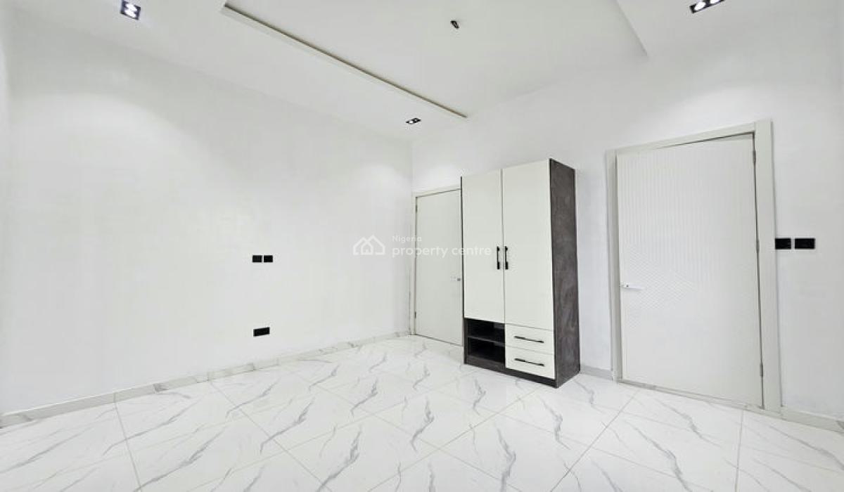 Luxury 5 Bedroom Detached House with Swimming Pool and Bq, General Paint, Ajah, Lagos, Detached Duplex for Sale