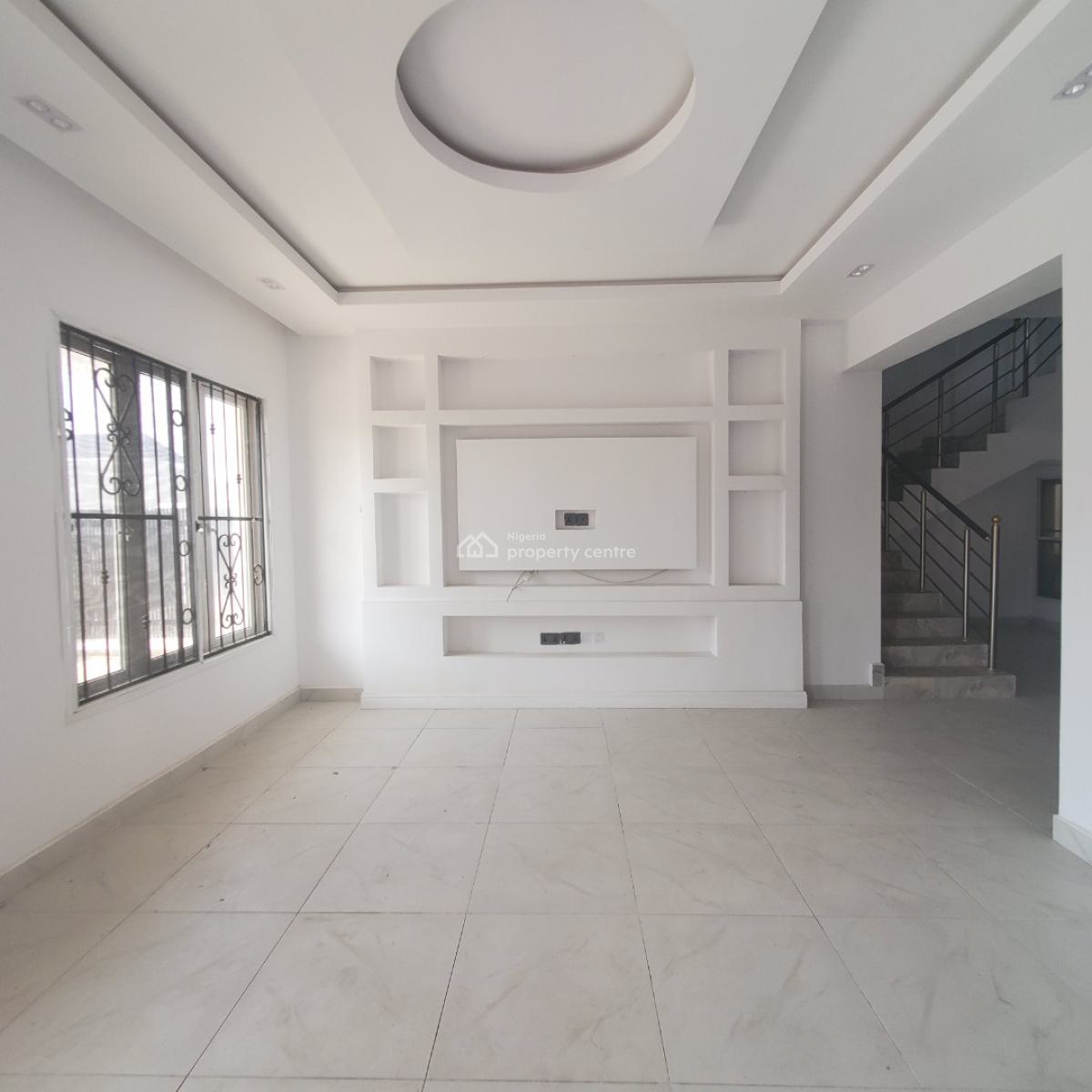 Beautiful 5 Bedroom Penthouse, Lekki Phase 1, Lekki, Lagos, Flat / Apartment for Sale