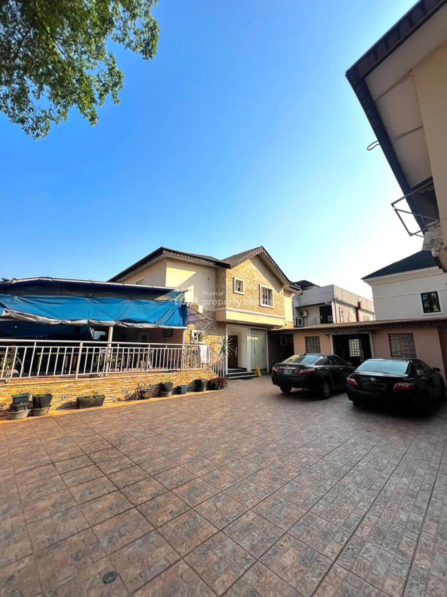17 Bedroom Detached Commercial Property, Lekki Phase 1, Lekki, Lagos, Commercial Property for Rent