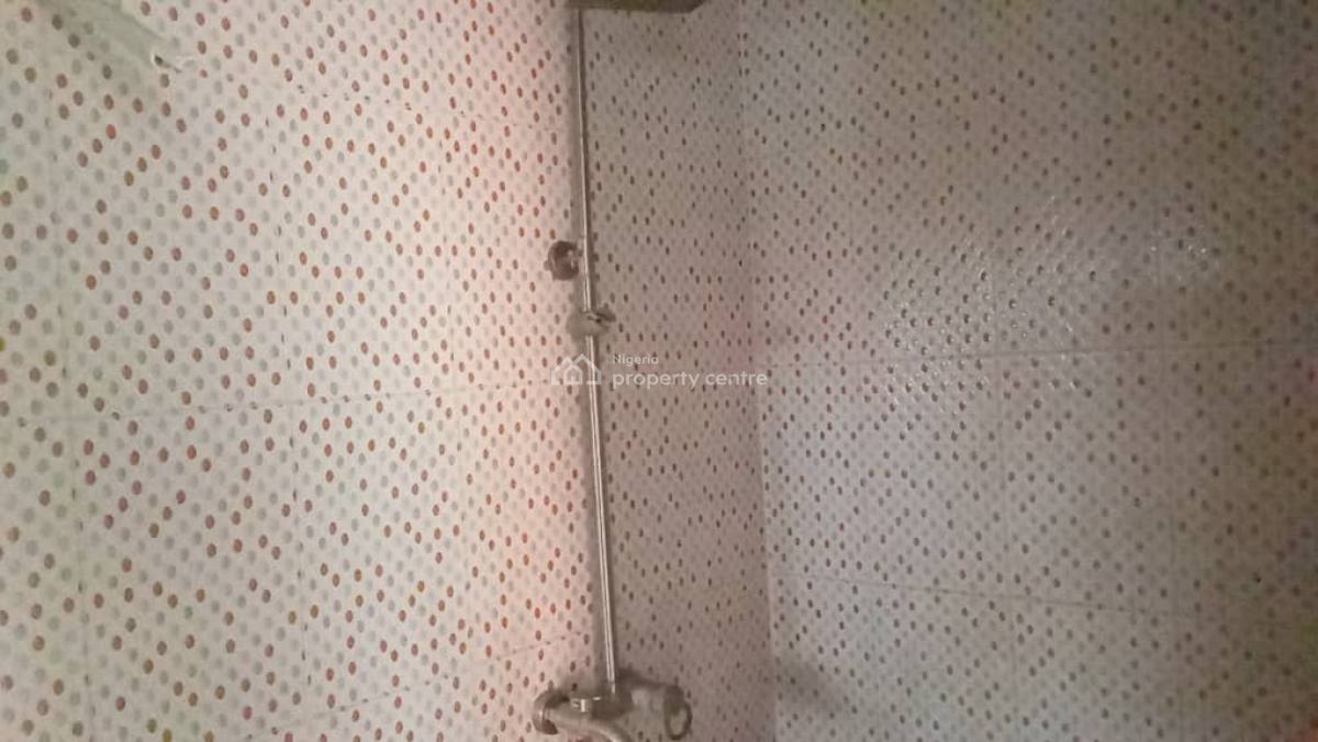 Upstairs Neat and Spacious 2 Bedrooms Flat, Majek, Ajah, Lagos, Flat / Apartment for Rent