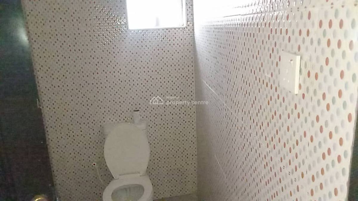 Upstairs Neat and Spacious 2 Bedrooms Flat, Majek, Ajah, Lagos, Flat / Apartment for Rent