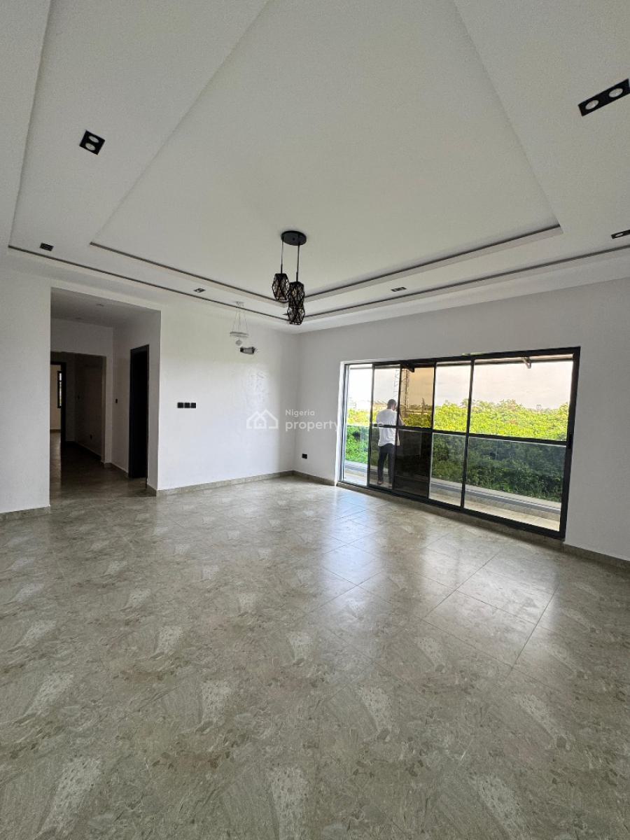 Sweet 3 Bedroom Apartment Upstairs, Shoprite Sangotedo, Ajah, Lagos, Flat / Apartment for Rent