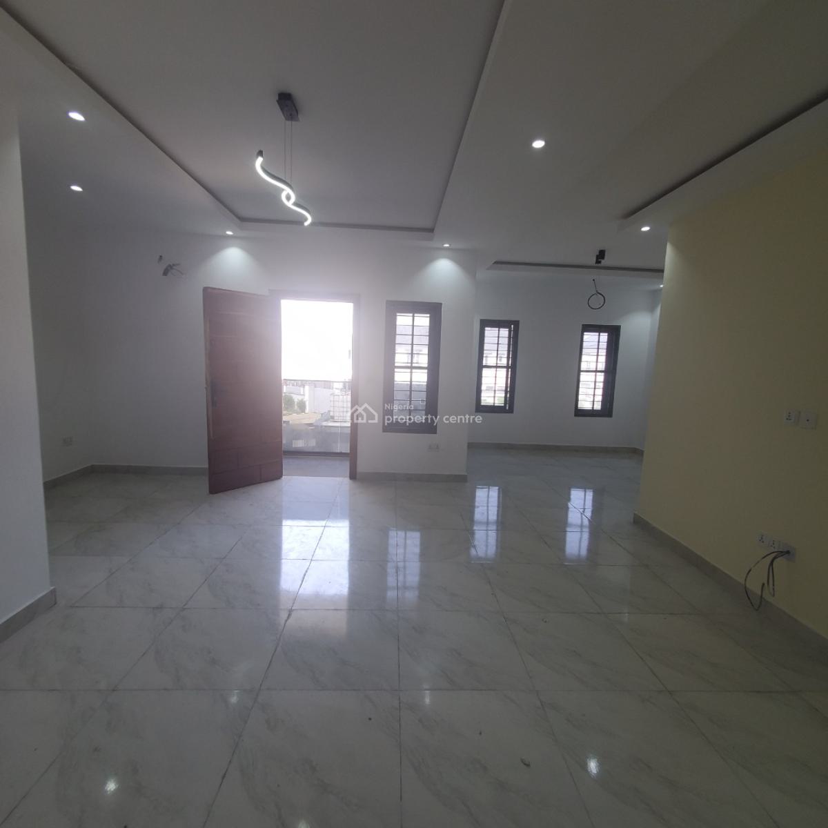 Excellent 3 Bedroom Apartment Within a Serene Environment, Lekki Phase 1, Lekki, Lagos, Flat / Apartment for Rent