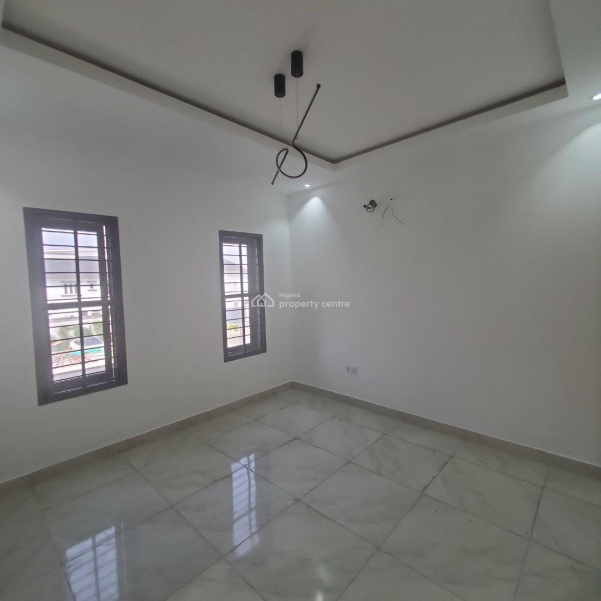 Excellent 3 Bedroom Apartment Within a Serene Environment, Lekki Phase 1, Lekki, Lagos, Flat / Apartment for Rent
