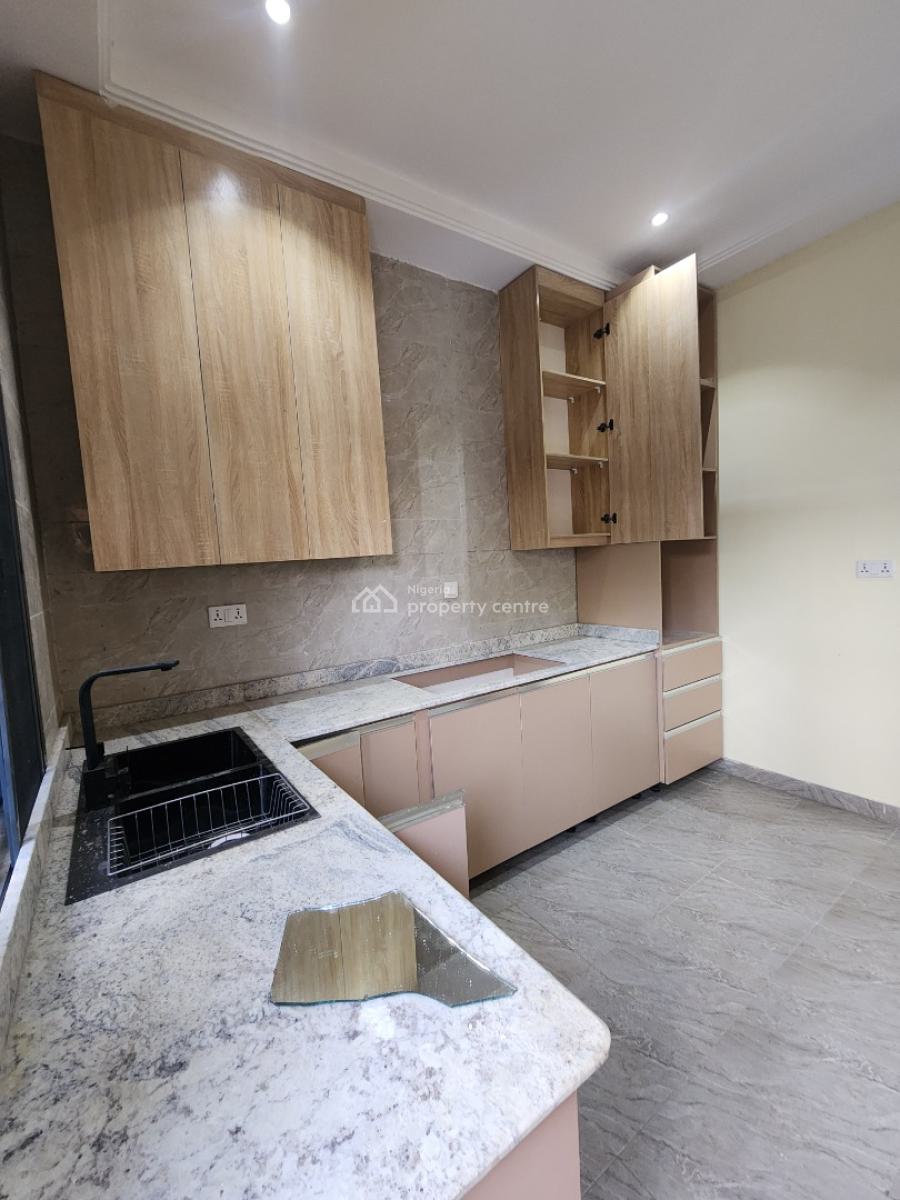 Nicely Built 3 Bedroom Apartment, Oniru, Victoria Island (vi), Lagos, Flat / Apartment for Rent