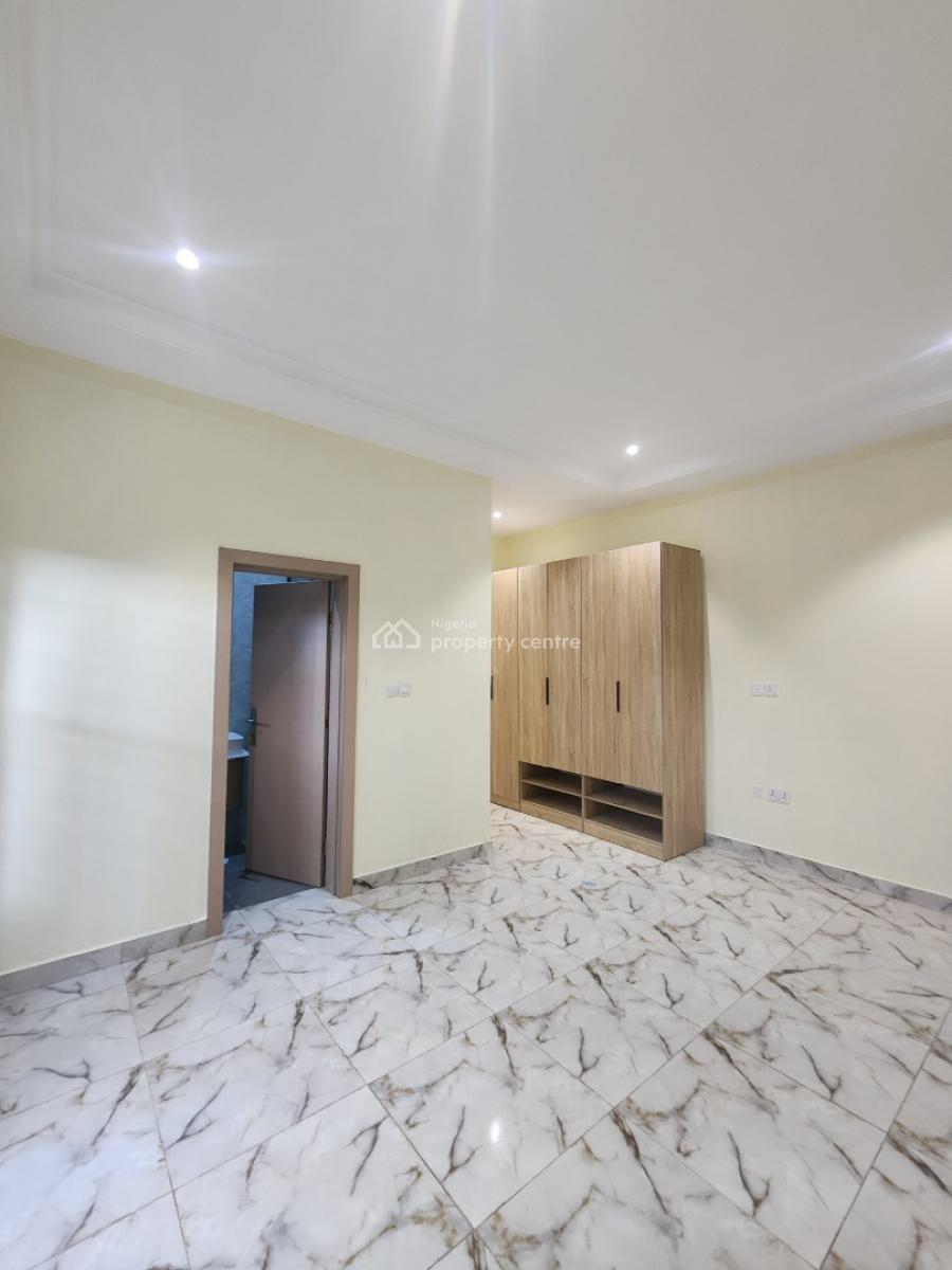 Nicely Built 3 Bedroom Apartment, Oniru, Victoria Island (vi), Lagos, Flat / Apartment for Rent