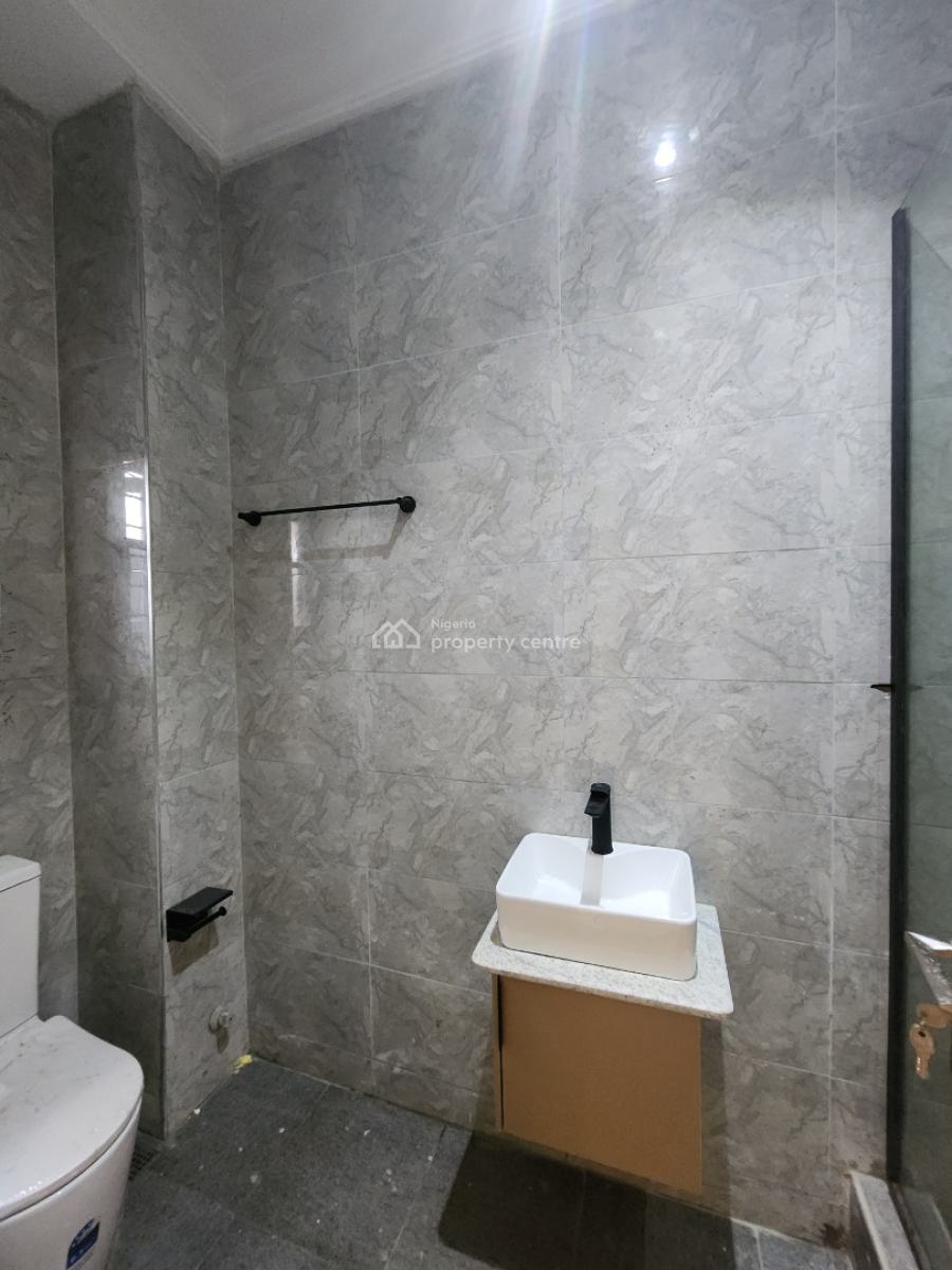 Nicely Built 3 Bedroom Apartment, Oniru, Victoria Island (vi), Lagos, Flat / Apartment for Rent