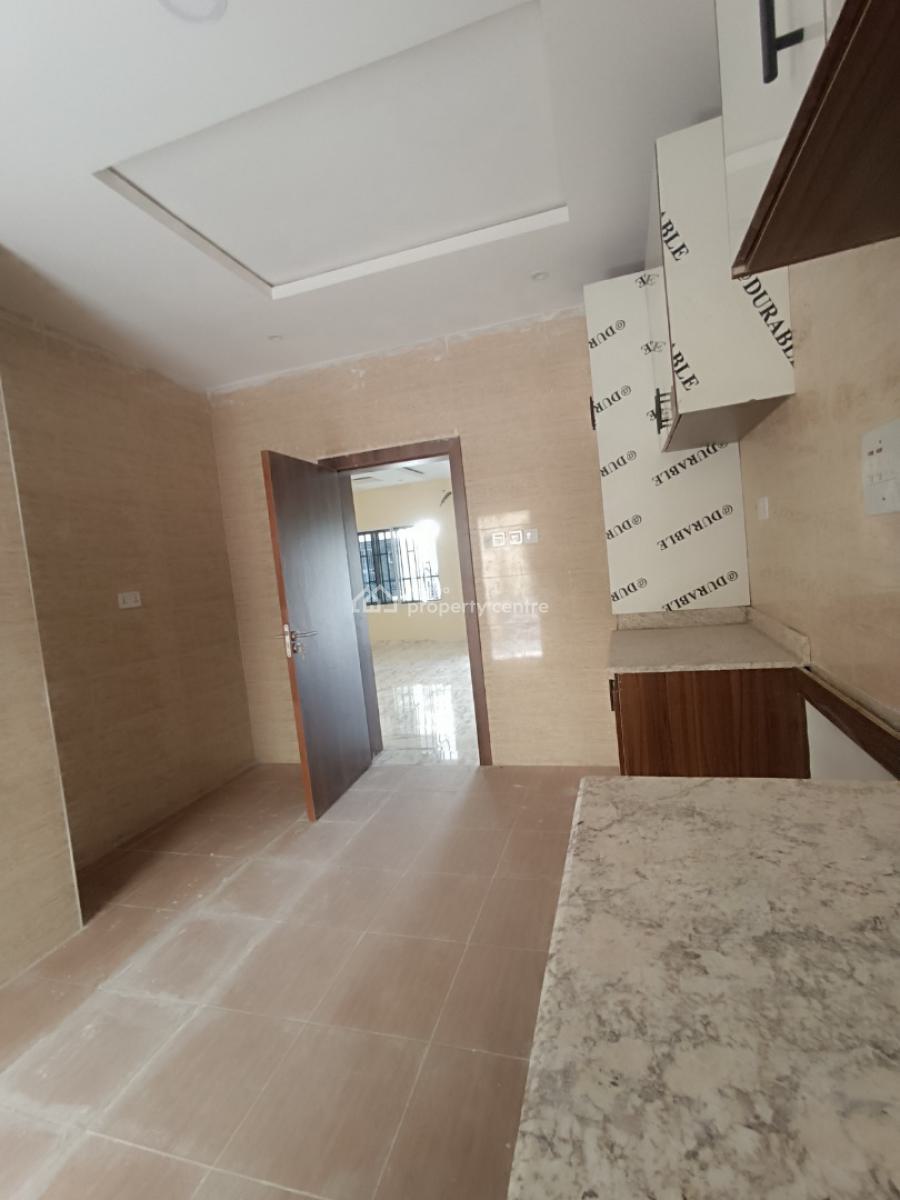 Well Built 3 Bedroom Duplex, Pepperoni Abraham Adesunya Ajah, Lekki Phase 2, Lekki, Lagos, Terraced Duplex for Rent