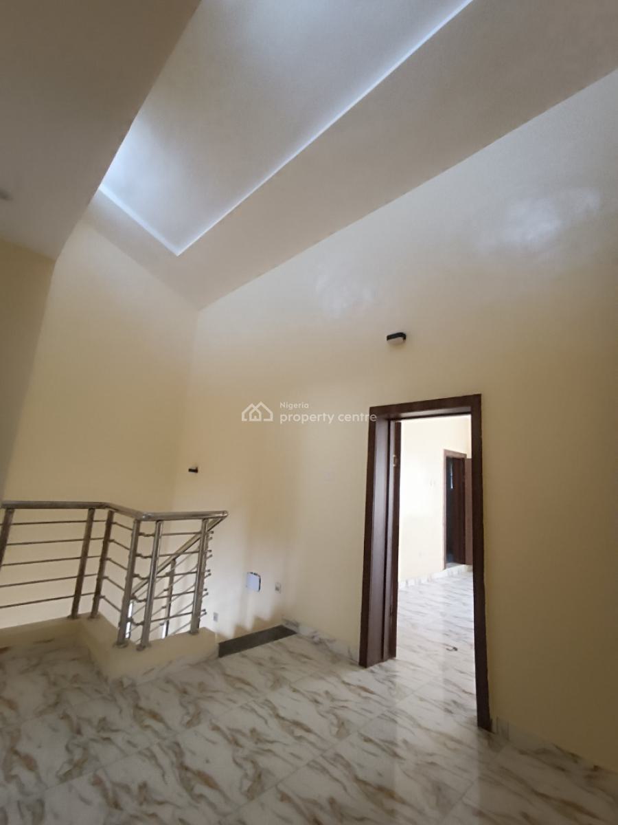 Well Built 3 Bedroom Duplex, Pepperoni Abraham Adesunya Ajah, Lekki Phase 2, Lekki, Lagos, Terraced Duplex for Rent