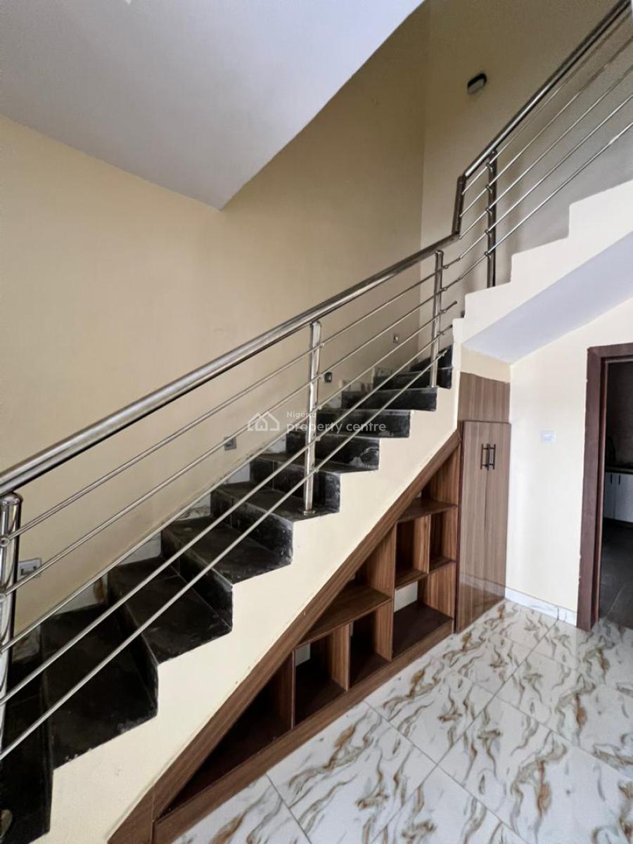 Well Built 3 Bedroom Duplex, Pepperoni Abraham Adesunya Ajah, Lekki Phase 2, Lekki, Lagos, Terraced Duplex for Rent