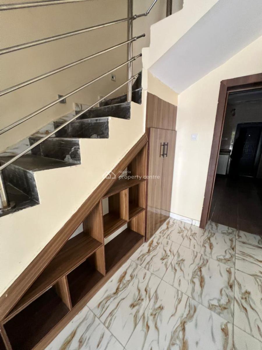Well Built 3 Bedroom Duplex, Pepperoni Abraham Adesunya Ajah, Lekki Phase 2, Lekki, Lagos, Terraced Duplex for Rent