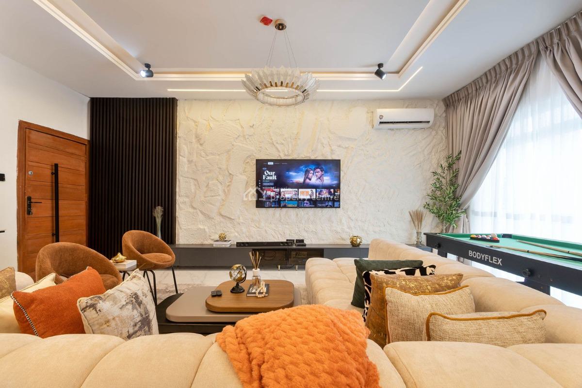 Luxuriously Furnished 3 Bedroom Apartment, Phase 1, Lekki, Lagos, Flat / Apartment Short Let