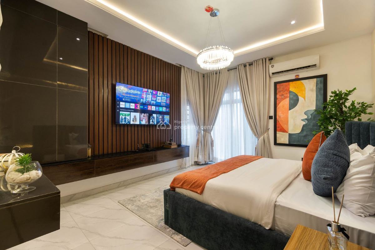 Luxuriously Furnished 3 Bedroom Apartment, Phase 1, Lekki, Lagos, Flat / Apartment Short Let