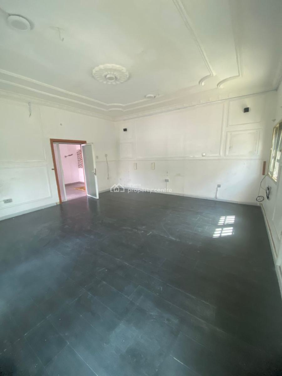 Ground Floor Shop Space -- Lekki Phase 1, Lekki Phase 1, Lekki, Lagos, Commercial Property for Rent