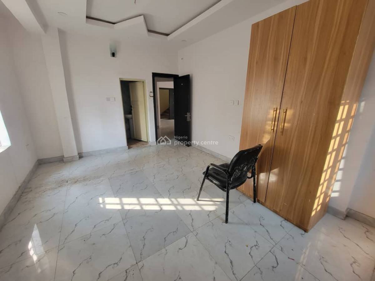 Decent 3 Bedroom Flat in a Secured Area, Itire-ikate, Surulere, Lagos, Detached Bungalow for Sale