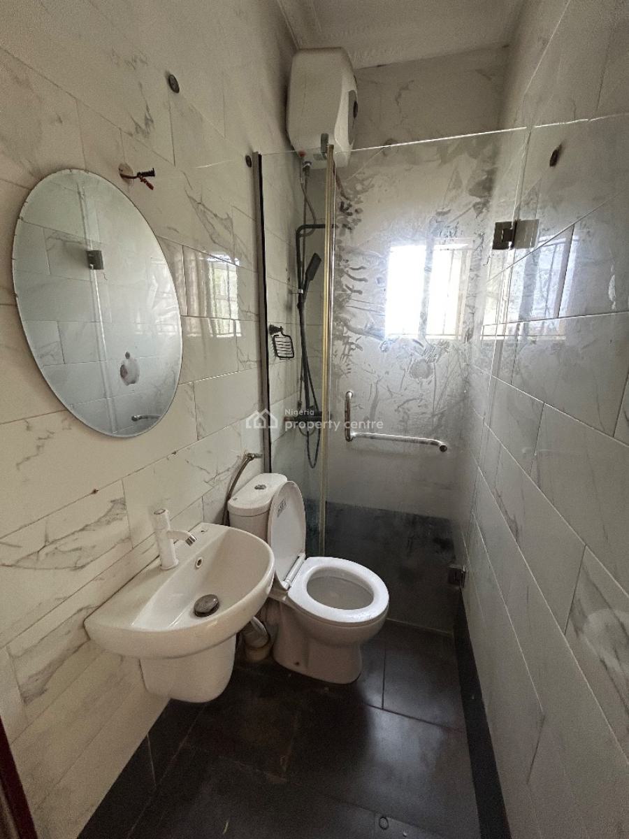 Well Maintained and Spaciously Built 3 Bedroom Apartment, Chevy View Estate, Lekki, Lagos, Flat / Apartment for Rent