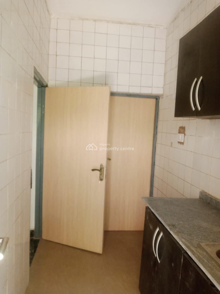 Newly Renovated 3 Bedroom Apartment, Utako, Abuja, Flat / Apartment for Rent