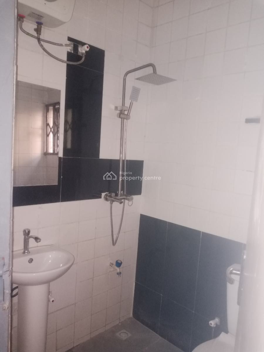 Newly Renovated 3 Bedroom Apartment, Utako, Abuja, Flat / Apartment for Rent